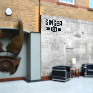  Hostel Singer109 Hostel, &